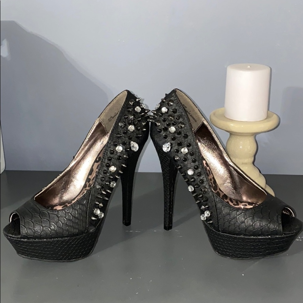 Dollhouse spiked heels